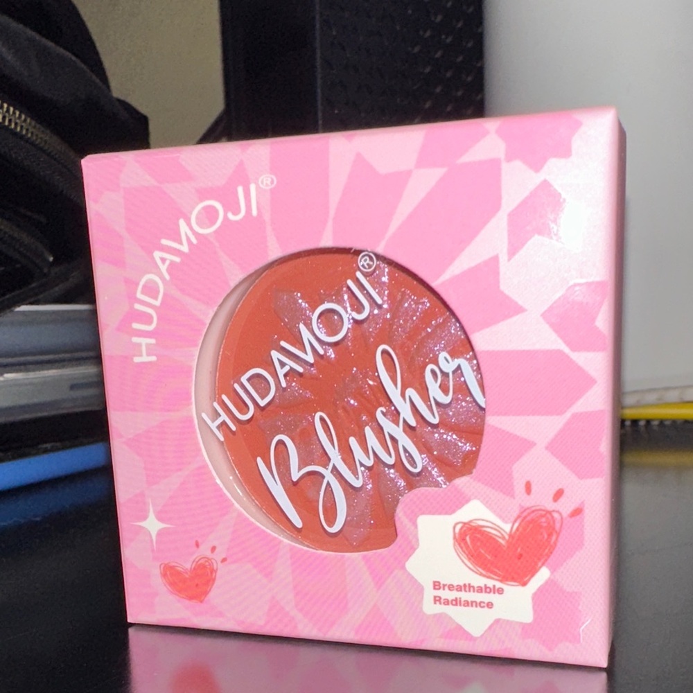 HudaMoji Blusher in Plum Wine